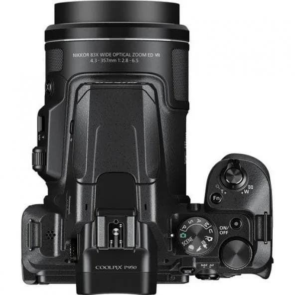 Nikon P950 Coolpix Fotoğraf Makinesi